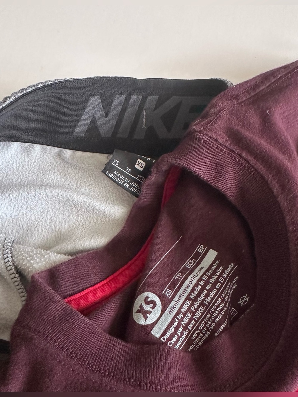 Nike Outfit T-shirt & Joggers Size XS - Picture 4 of 4